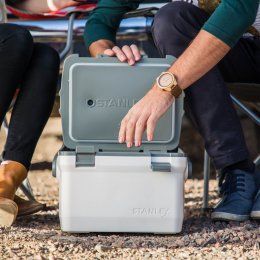 Stanley adventure 7 quart hot sale cooler