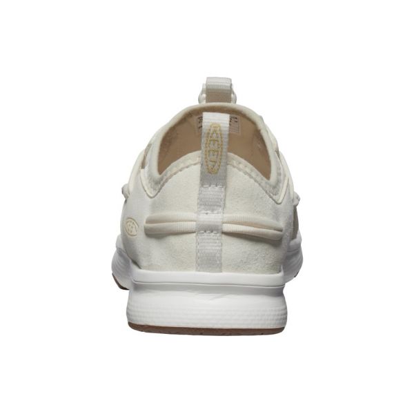 KEEN Women s UNEEK O3 BIRCH STAR WHITE