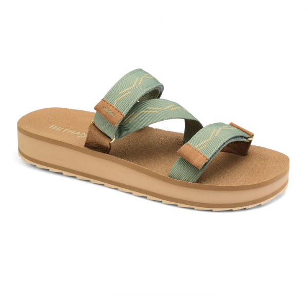 Cobian discount sandals clearance