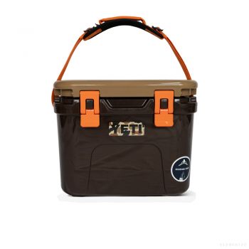 YETI ROADIE 15 WETLANDS CAMO