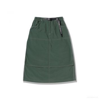 Gramicci WOMEN'S NYLON DOUBLE KNEE SKIRT GREEN
