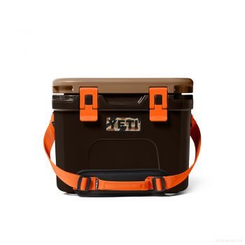 YETI ROADIE 15 WETLANDS CAMO